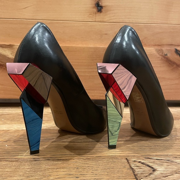 Fendi Diamond-Heel Black Leather/Multi Facet Heel - Size 40, worn once! - Picture 2 of 10